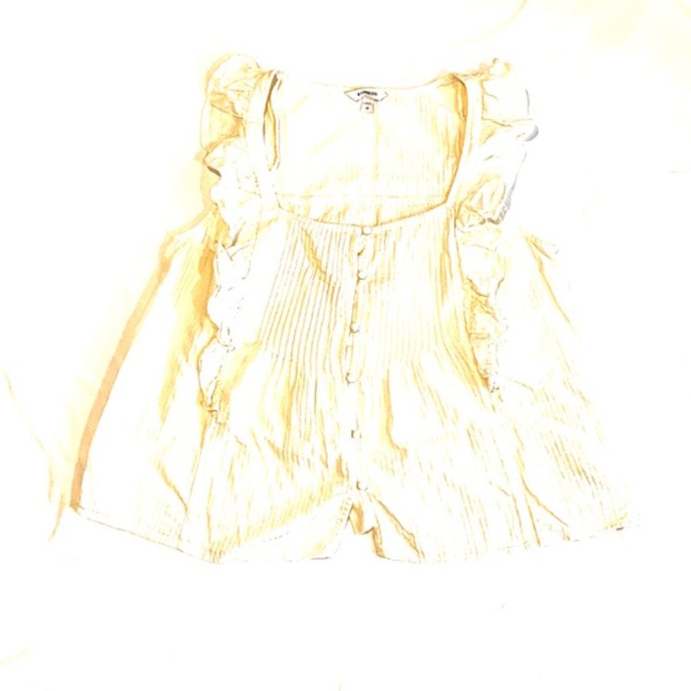 Express - Medium - Ruffle Sleeve Beige Top